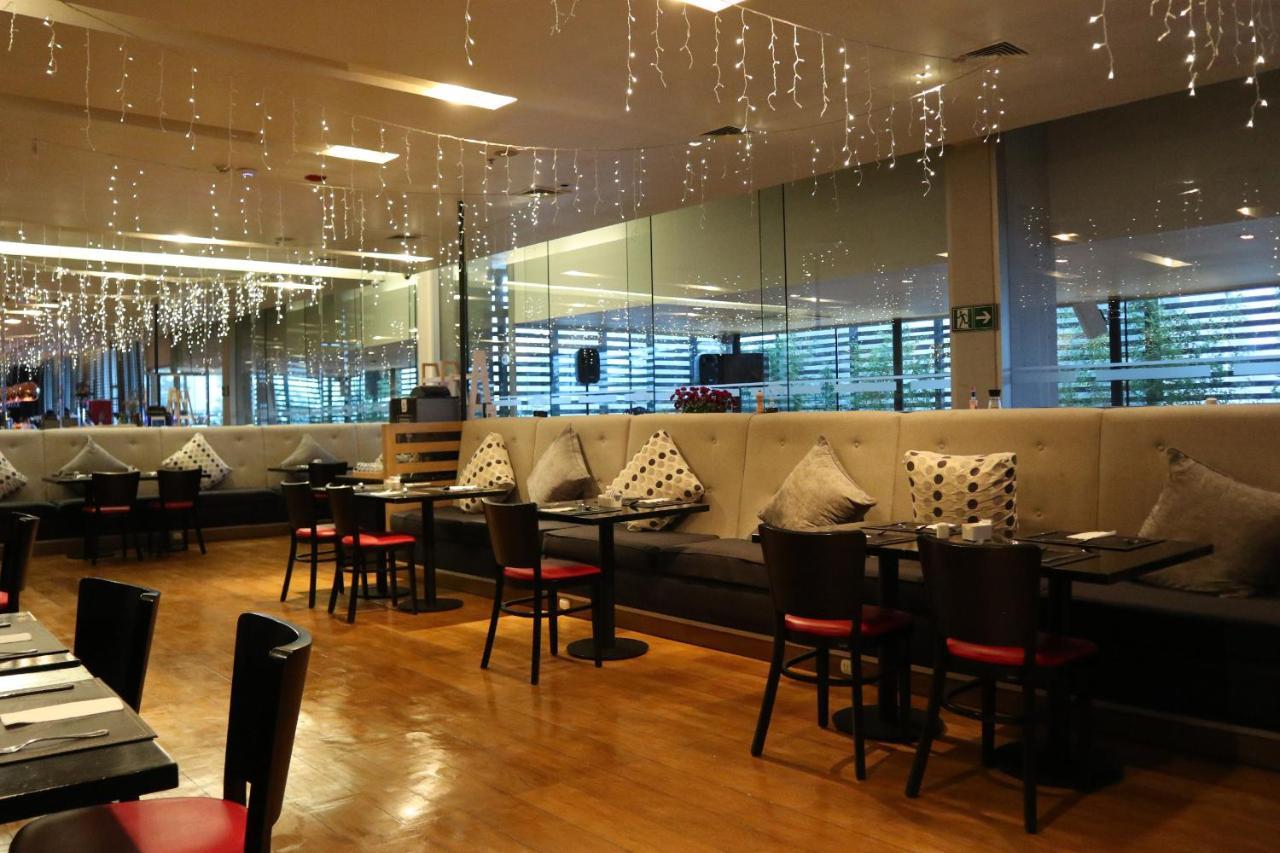 Wyndham Concepcion Pettra 호텔 외부 사진 The interior of the restaurant